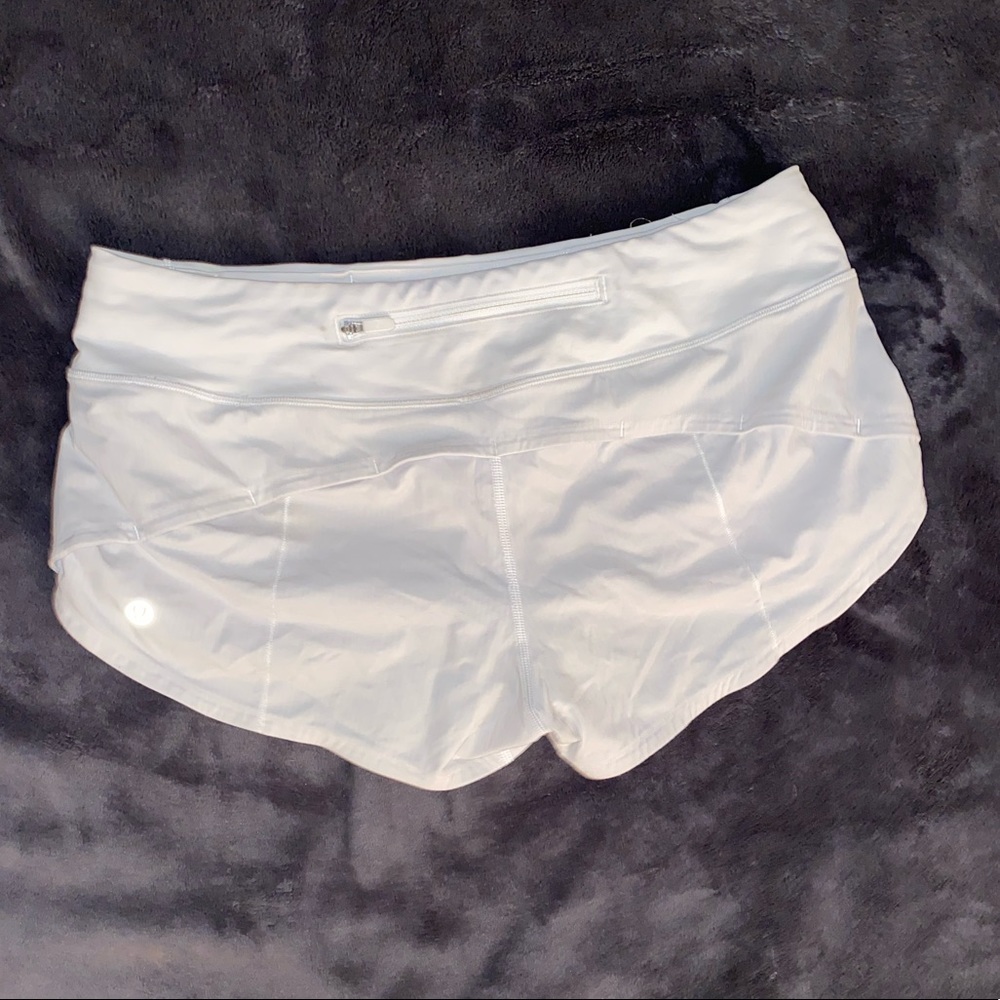 Lululemon Speed up short 2.5”